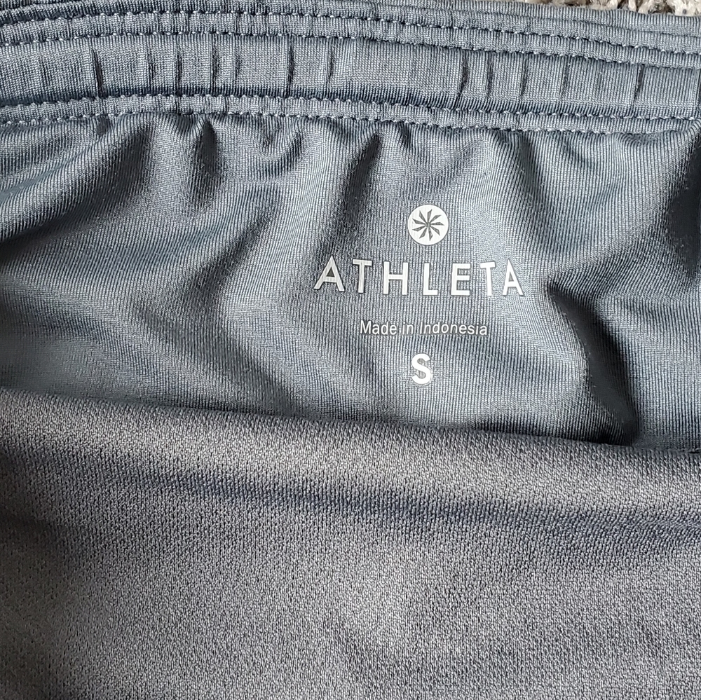 Athleta shorts - Picture 3 of 8